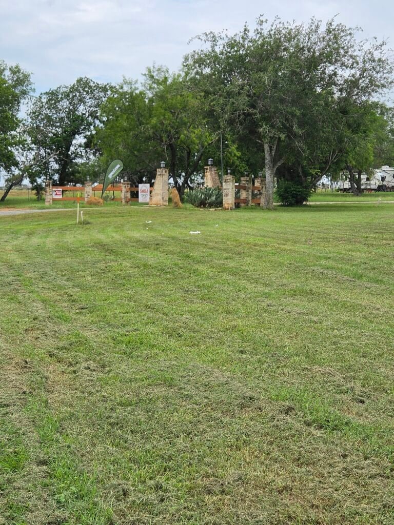 rv parks near calaveras lake​